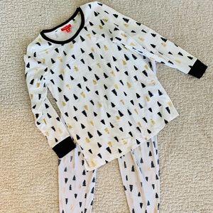 Macys Pajama set cotton size small